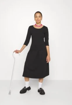 Anna Field Vestito Di MaglinaBlack Donna Vestiti AN621C1TI-Q11 16 Anna Field Vestito Di MaglinaBlack Donna Vestiti AN621C1TI-Q11 -Anna Field Negozio 2a092f2df3db4623b163d9750b2e200d